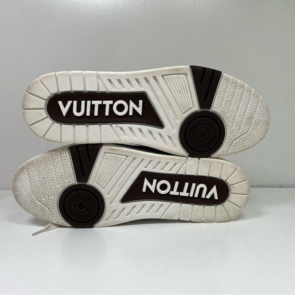Louis Vuitton LV Trainer Sneaker in a brown pony-style calf leather Size 8 US 9 - Picture 8 of 9